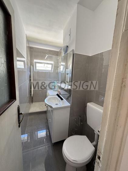 Apartament cu 3 camere decomandat în Girocului