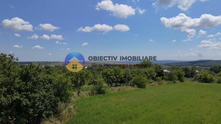 Teren intravilan de 5654 mp, în Dragomirești
