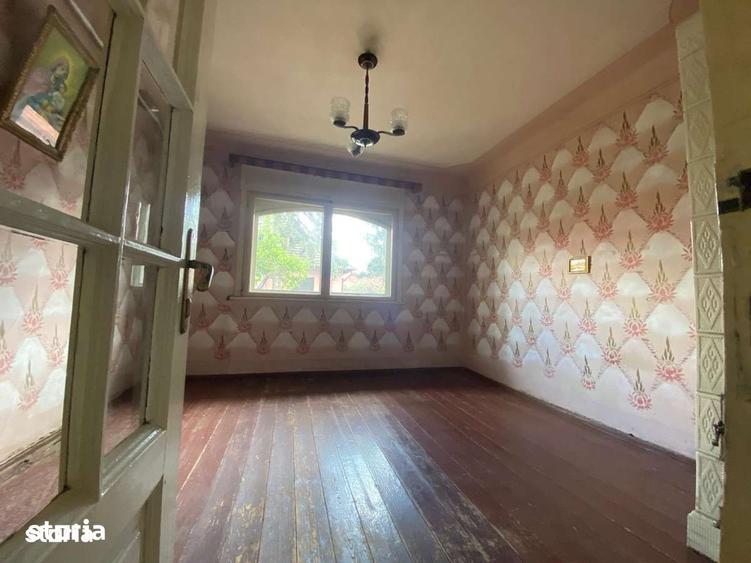 Apartament cu 3 camere în Decebal