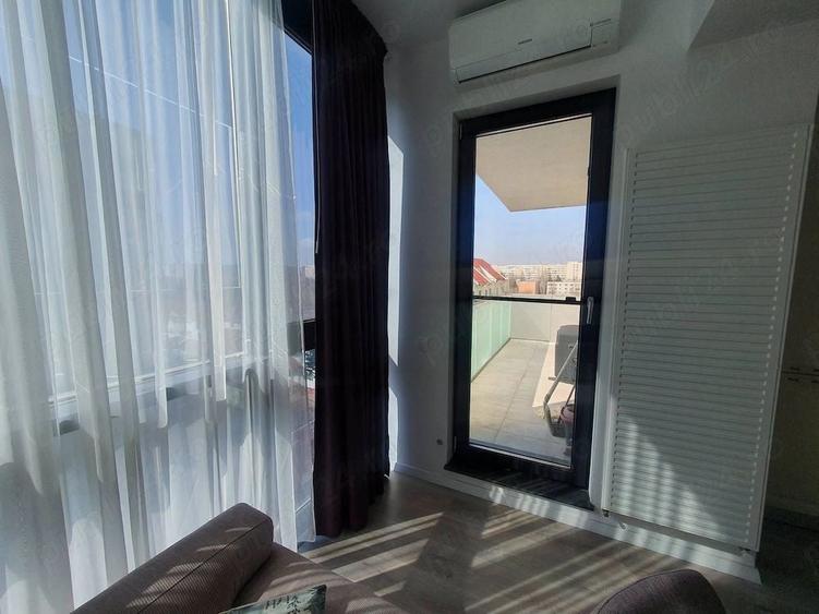 Apartament cu 3 camere decomandat, mobilat în Titan