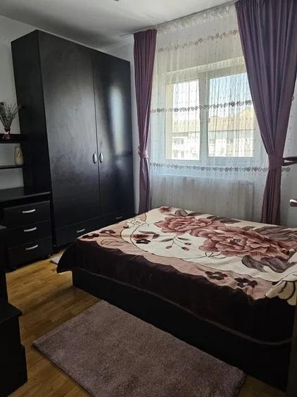 Apartament cu 2 camere semidecomandat, mobilat în Girocului