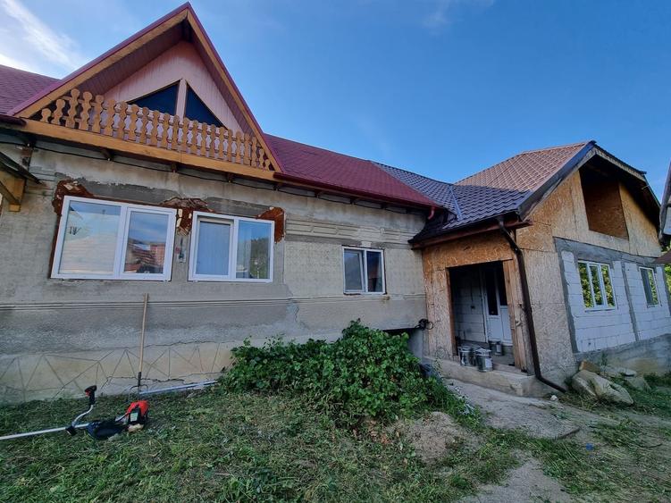 Casă cu 4 camere în Central