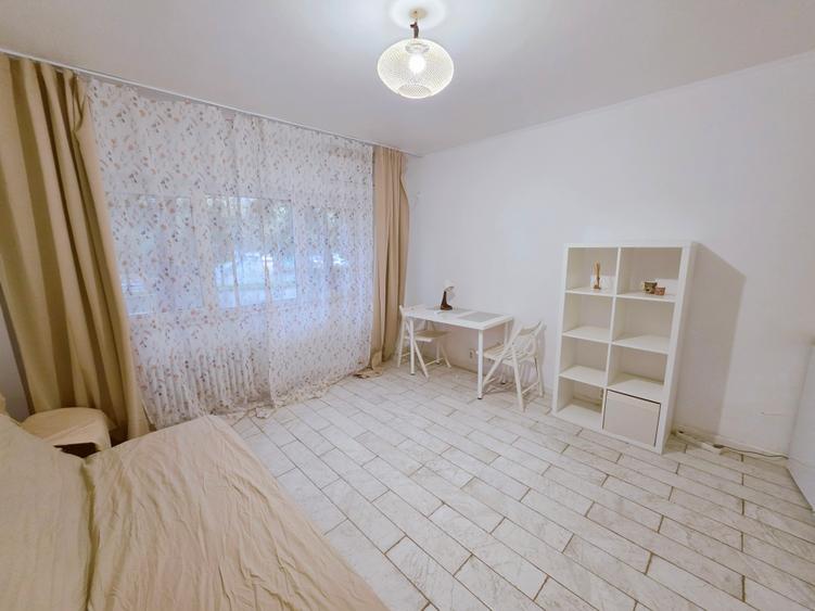 Garsonieră decomandată, mobilată în Sala Palatului