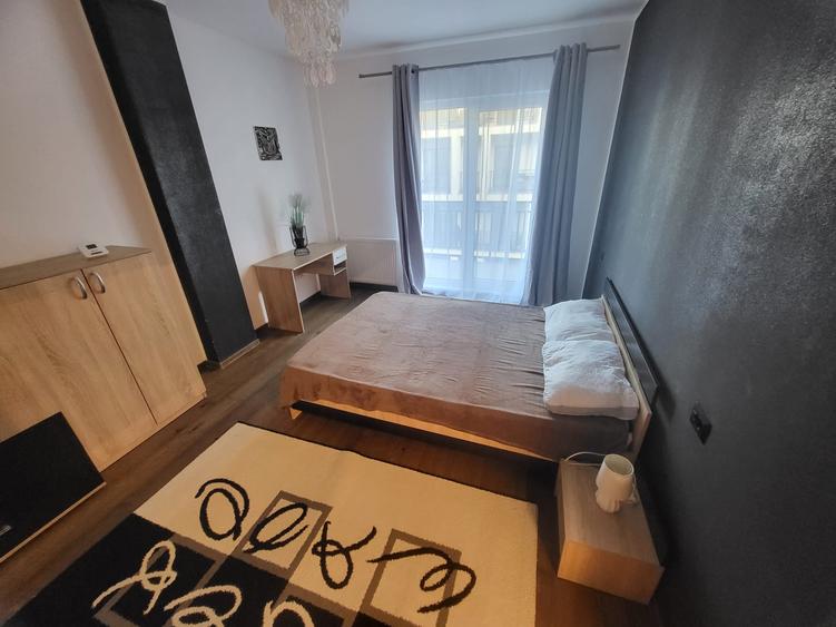 Apartament cu 2 camere decomandat în Europa