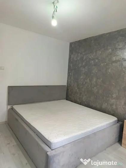 Apartament cu 3 camere semidecomandat în Nord