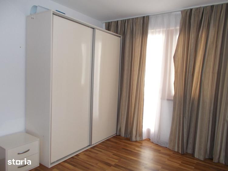 Apartament cu 3 camere decomandat în Calea Dumbrăvii