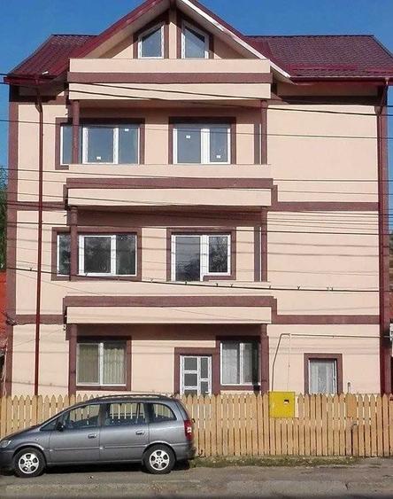 Casă cu 4 camere cu Teren 400 Mp în Bucium