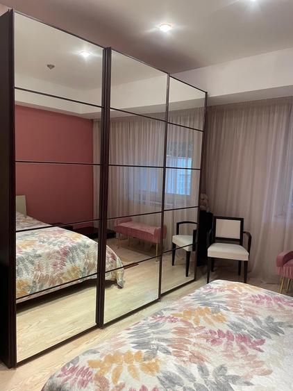 Apartament cu 3 camere decomandat, mobilat în Herăstrău