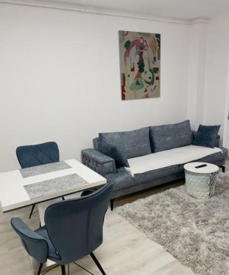 Apartament cu 2 camere decomandat, mobilat în Theodor Pallady