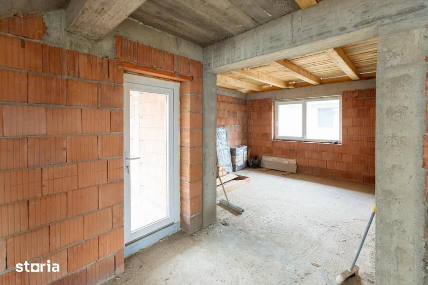 Casă cu 3 camere cu Teren 300 Mp în Sânmartin