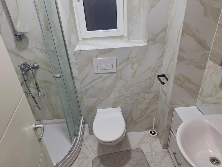 Inchiriez apartament 2 camere - 7