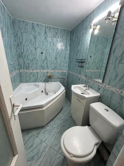 Apartament cu 2 camere decomandat în Zorilor