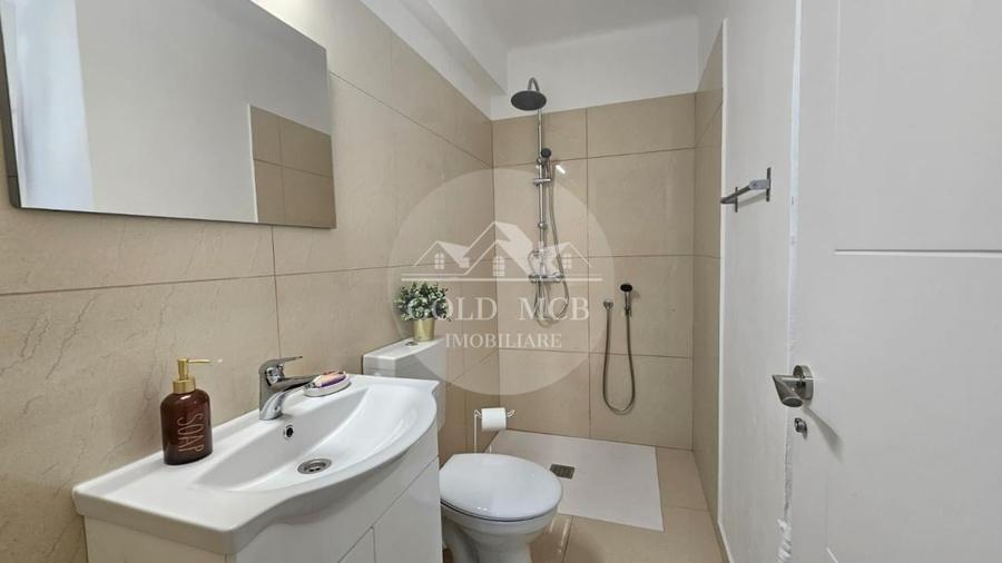 Apartament cu 4 camere circular în Capitale