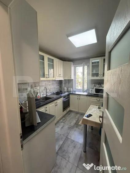 Apartament cu 4 camere decomandat în Central