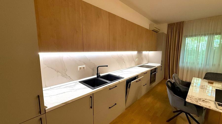 Apartament cu 4 camere în Herăstrău
