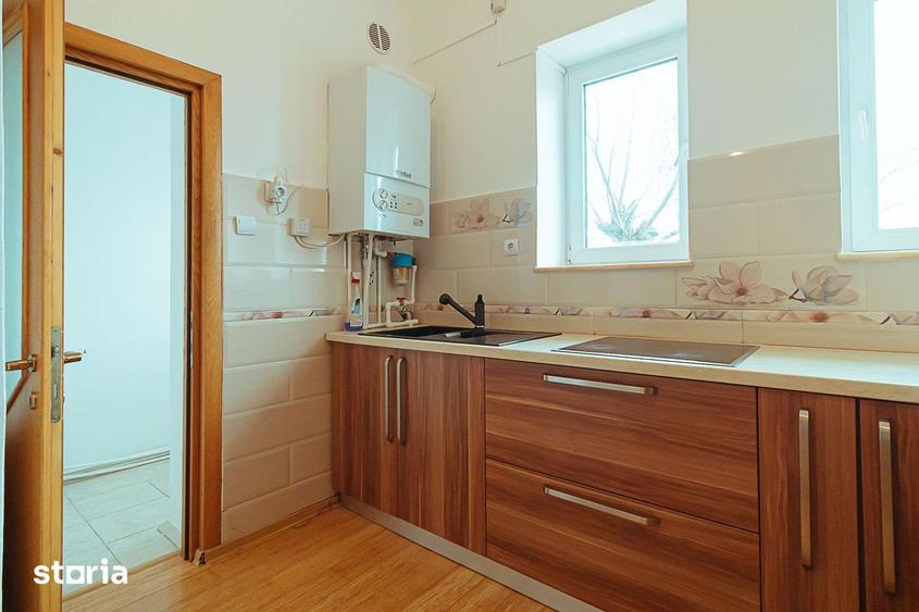 Ultracentral, drumul spre Cetatea Bra?ovului, pet friendly. - 15