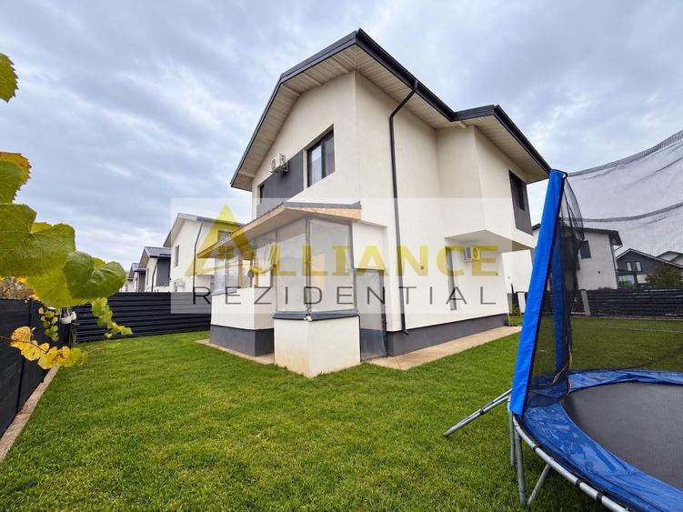 Casă individuală cu 4 camere cu Teren 327 Mp în Berceni