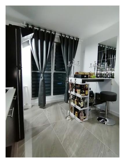 Apartament cu 2 camere semidecomandat în Vitan-Bârzești