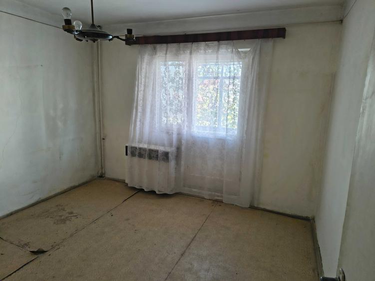 Apartament cu 2 camere decomandat în Gară