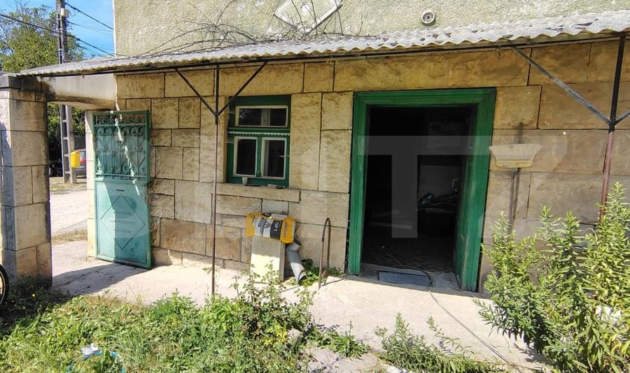 Casă individuală cu 3 camere cu Teren 2077 Mp în Exterior Vest