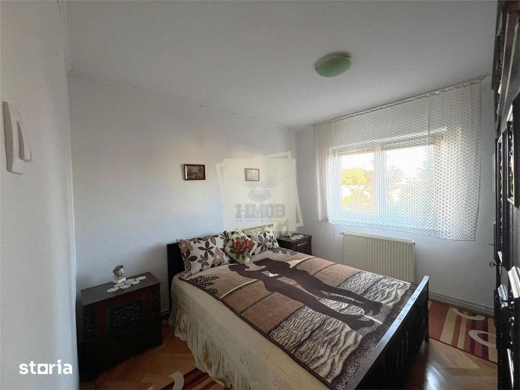 Apartament cu 3 camere decomandat, mobilat în Sub Arini