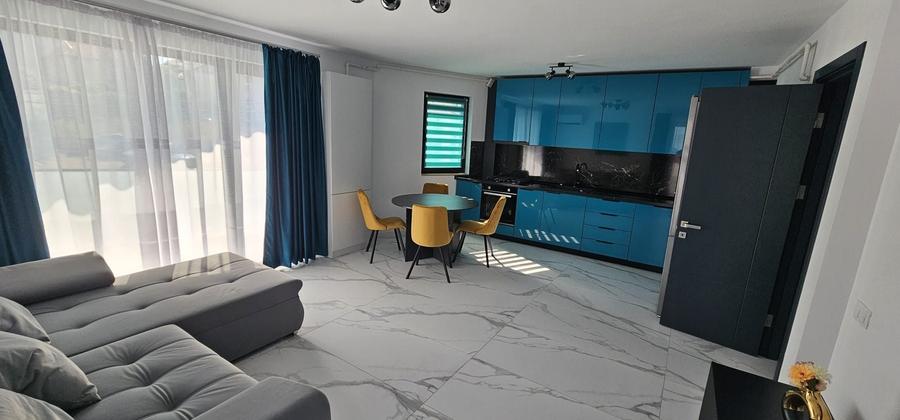 Apartament cu 2 camere decomandat în Central