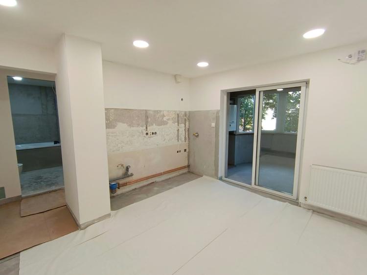 Apartament cu 2 camere decomandat în Vasile Alecsandri