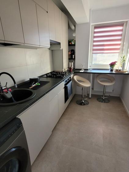 Apartament cu 2 camere decomandat în Vișan