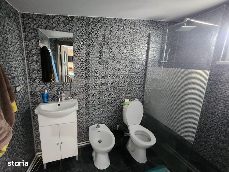 Casă cu 4 camere cu Teren 1000 Mp în Șerbănești