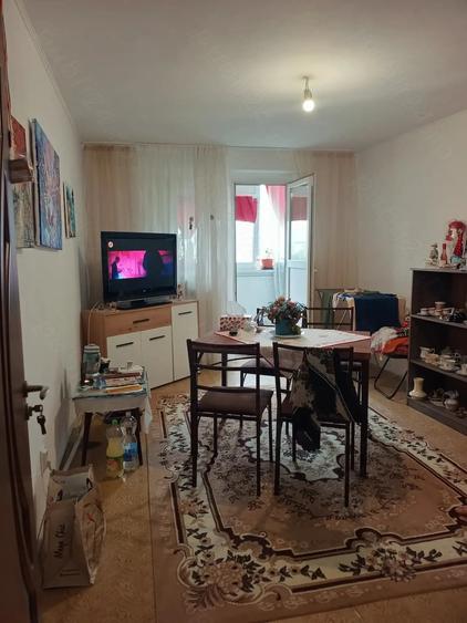 Apartament cu 2 camere decomandat în Colentina