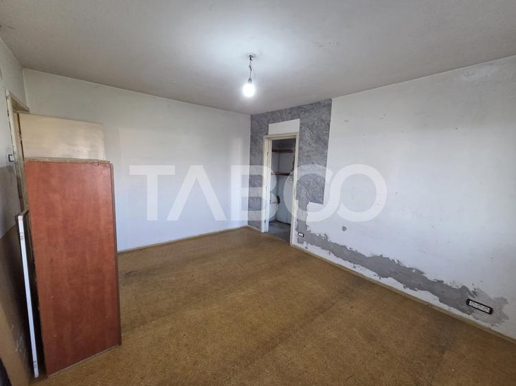Apartament 2 camere semidecomandat zona Tudor Vladimirescu etaj 4 - 2