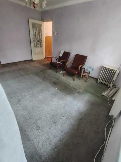 Apartament cu 2 camere nedecomandat în Central