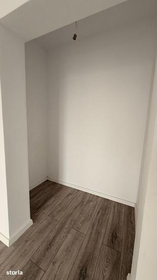 Casă cu 4 camere semidecomandat cu Teren 400 Mp în Miroslava