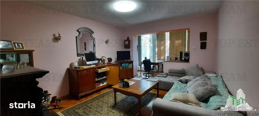 Apartament cu 3 camere în Pajura