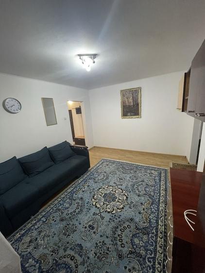 Apartament cu 2 camere semidecomandat în Zimbru