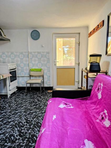 Casă cu 2 camere în Central
