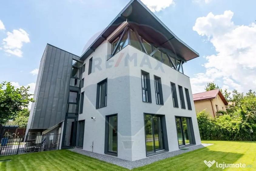 Casă cu 9 camere cu Teren 532 Mp în Băneasa