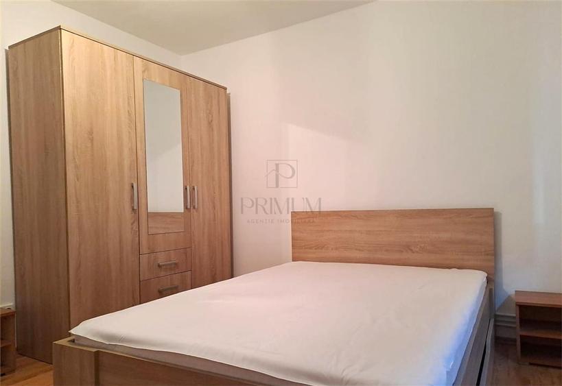 Apartament cu 3 camere decomandat în Steaua