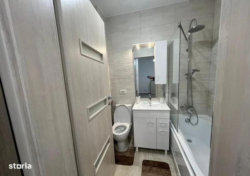 Apartament cu 2 camere în Apărătorii Patriei