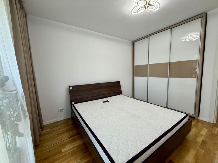 Casă cu 5 camere cu Canalizare în Pipera