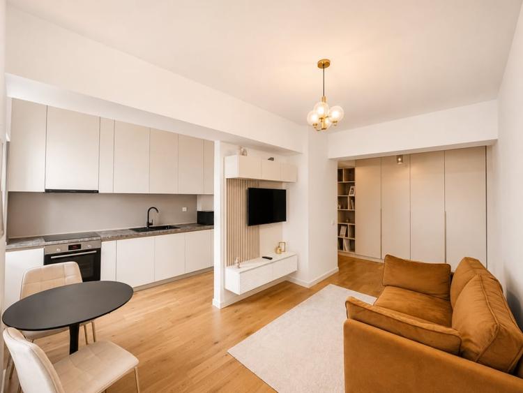 Apartament cu 2 camere, mobilat în Pipera