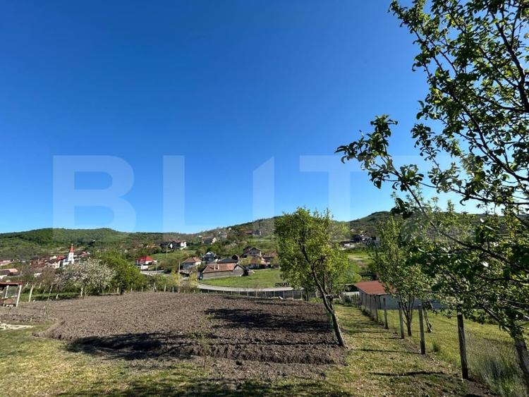 Casă individuală cu 4 camere cu Canalizare în Sud-Vest