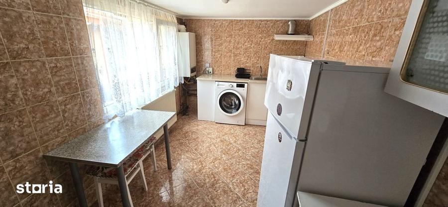 Casă cu 2 camere decomandat cu Teren 60 Mp în Tei