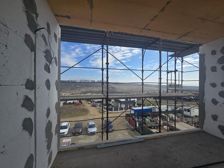 Apartament cu 3 camere decomandat în Popas Păcurari
