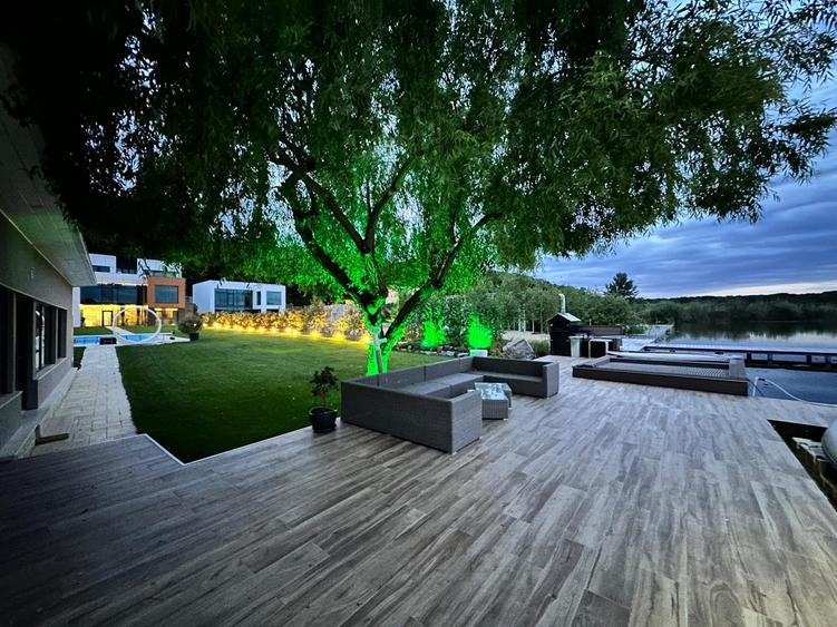Casă individuală cu 8 camere cu Piscina în Snagov