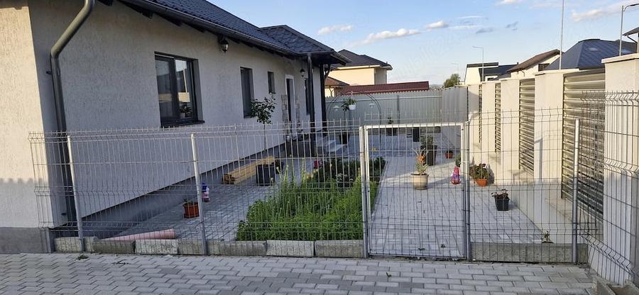 Casă cu Teren 610 Mp în Central
