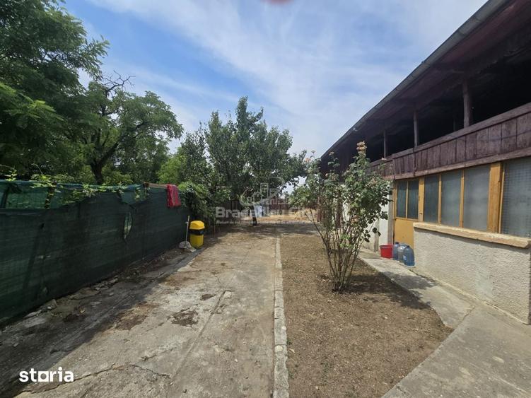 Casă cu 4 camere cu Teren 500 Mp în Central