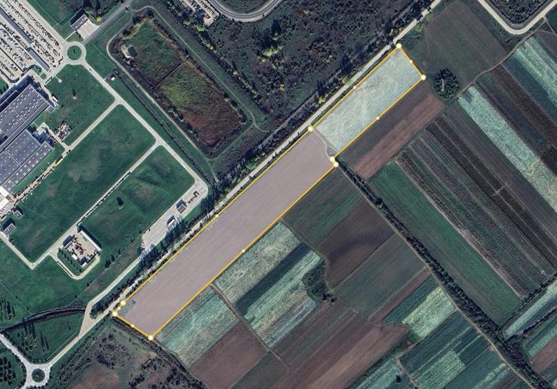 Teren de 35000 mp, în Exterior Vest