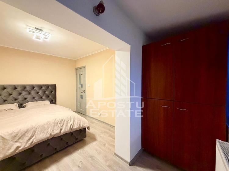Apartament cu 3 camere decomandat, mobilat în Lipovei