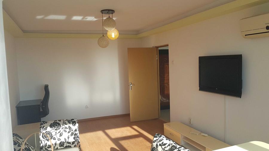 Apartament cu 2 camere decomandat în Palazu Mare